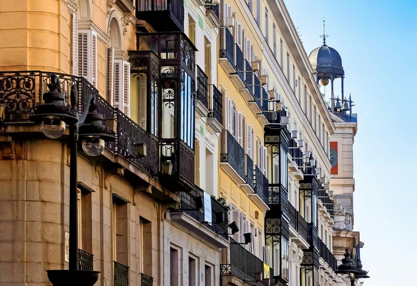 Cómo es vivir en Madrid en 2025: barrios recomendados, alquileres y trámites